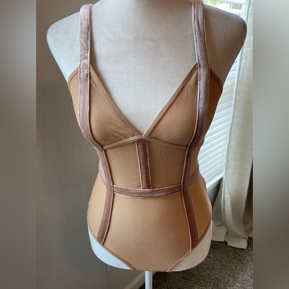 LA Hearts Nude Bodysuit - Picture 5 of 5